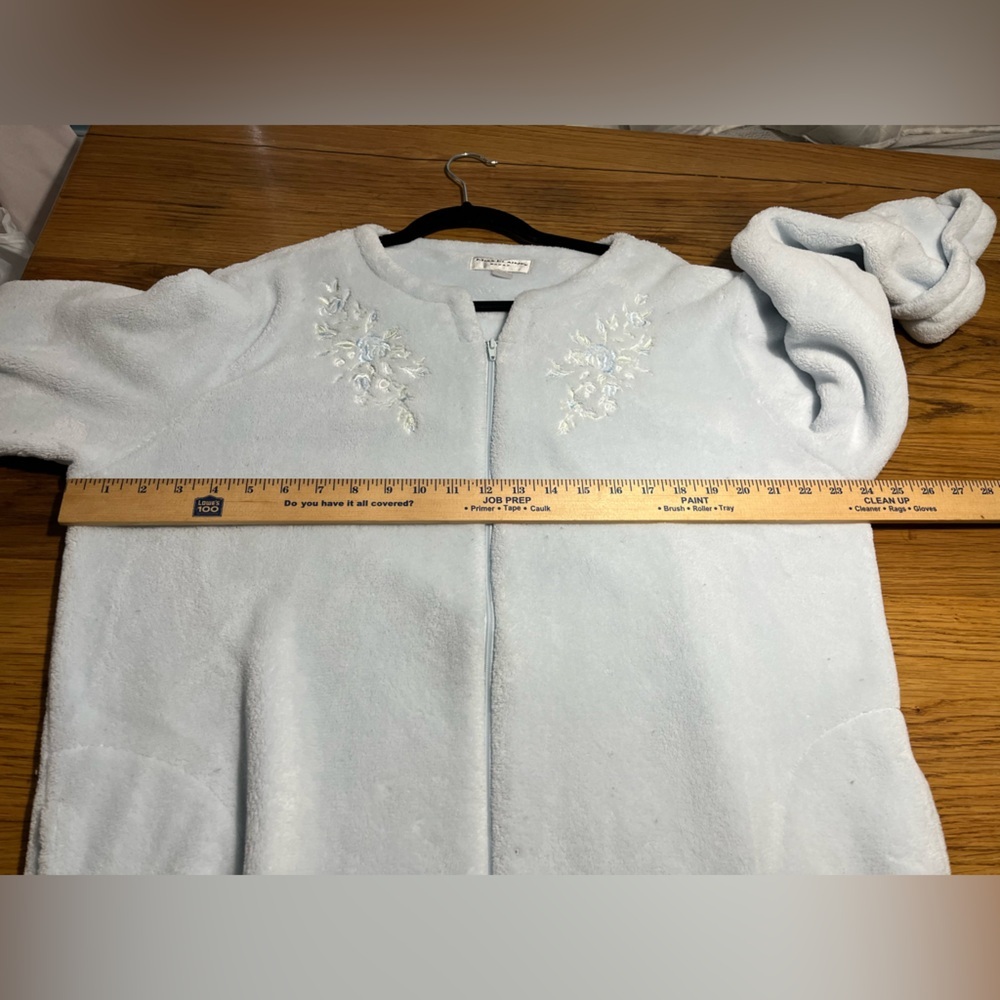Miss Elaine Light Baby Blue Zip Front Long Robe Pockets Embroidered Size 2Xl - Picture 2 of 10